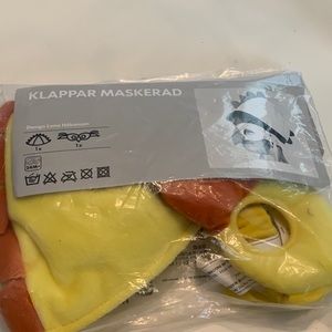 Ikea children’s costume mask and hat . Looks like a chick ! Called Klappar . 2 +